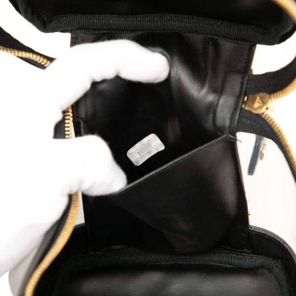 CHANEL Black Leather Logo Vanity Bag - Picture 6 of 7